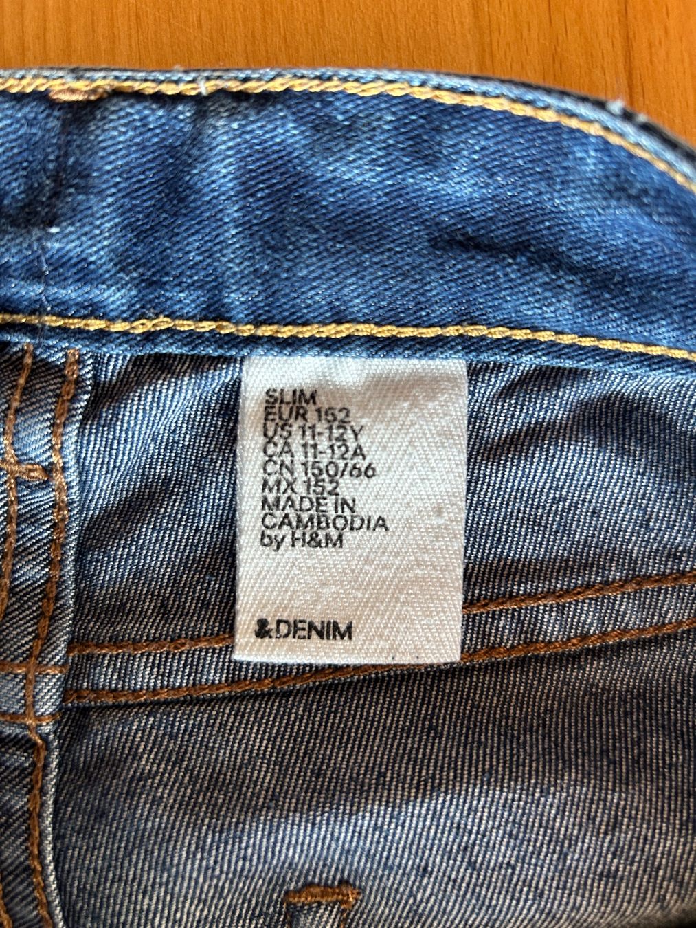 H&M Pantaloni: Dunkelblaue Kinderjeans Grösse 152 – Usato da Grosswangen venduto da che_gr 1