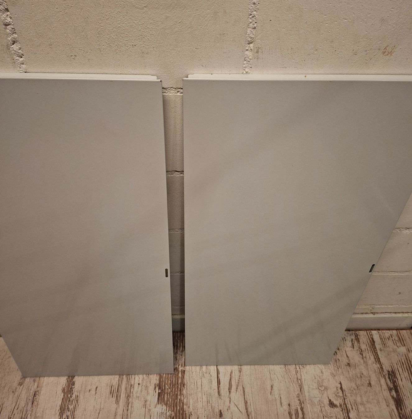 USM Banconi: USM Haller Tablare 2x Lichtgrau – Usato da hombrechtikon venduto da Marijo 1