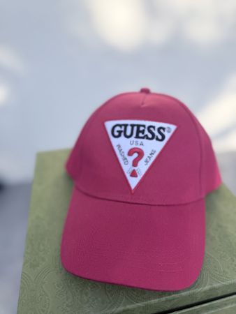 Guess Cap, neuwertig, Grösse One Size, Rot! Top Zustand! (54