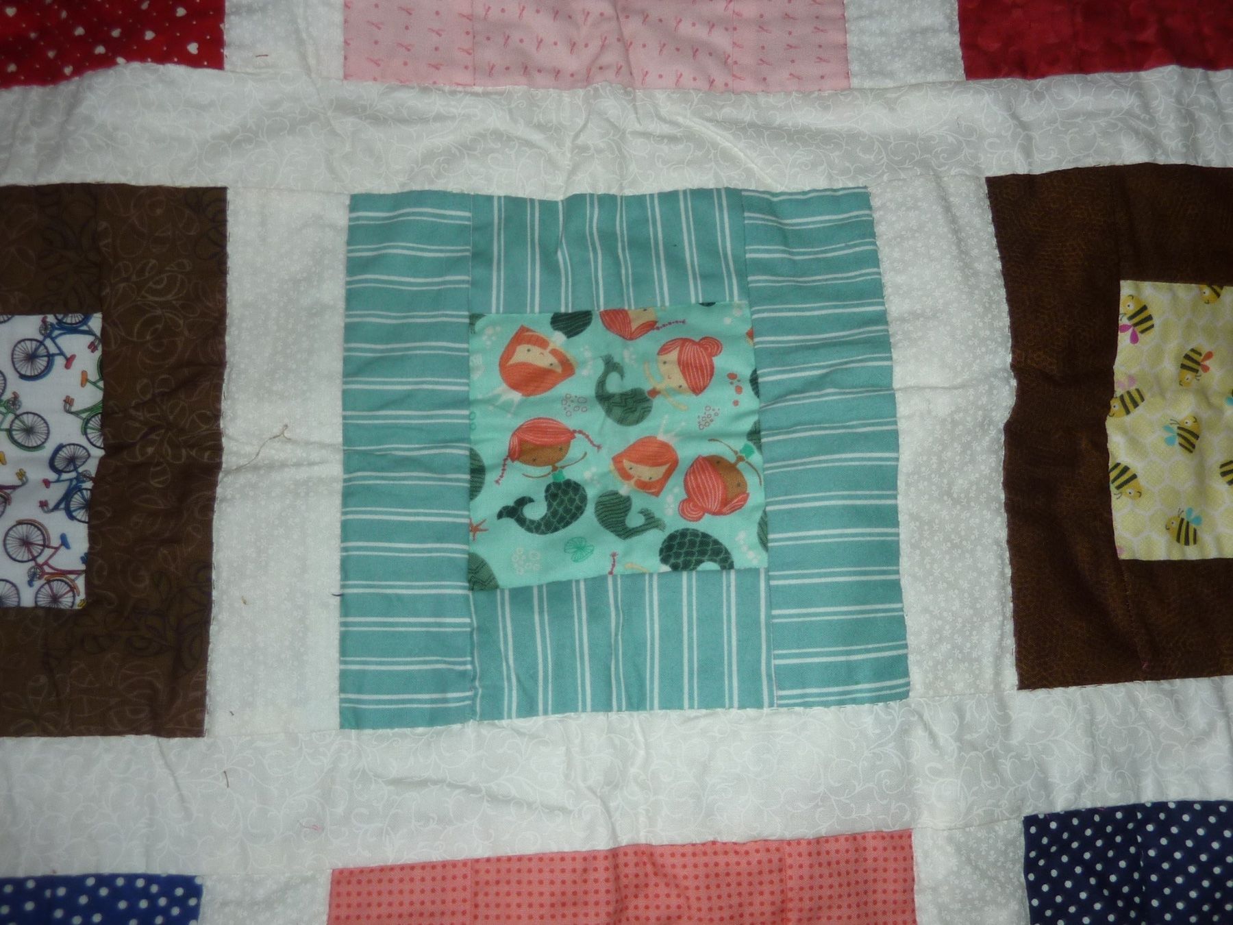 Coperte: couverture patchwork pour enfant 87 x 86 cm artisanal – Usato da geneve venduto da chriztel 2