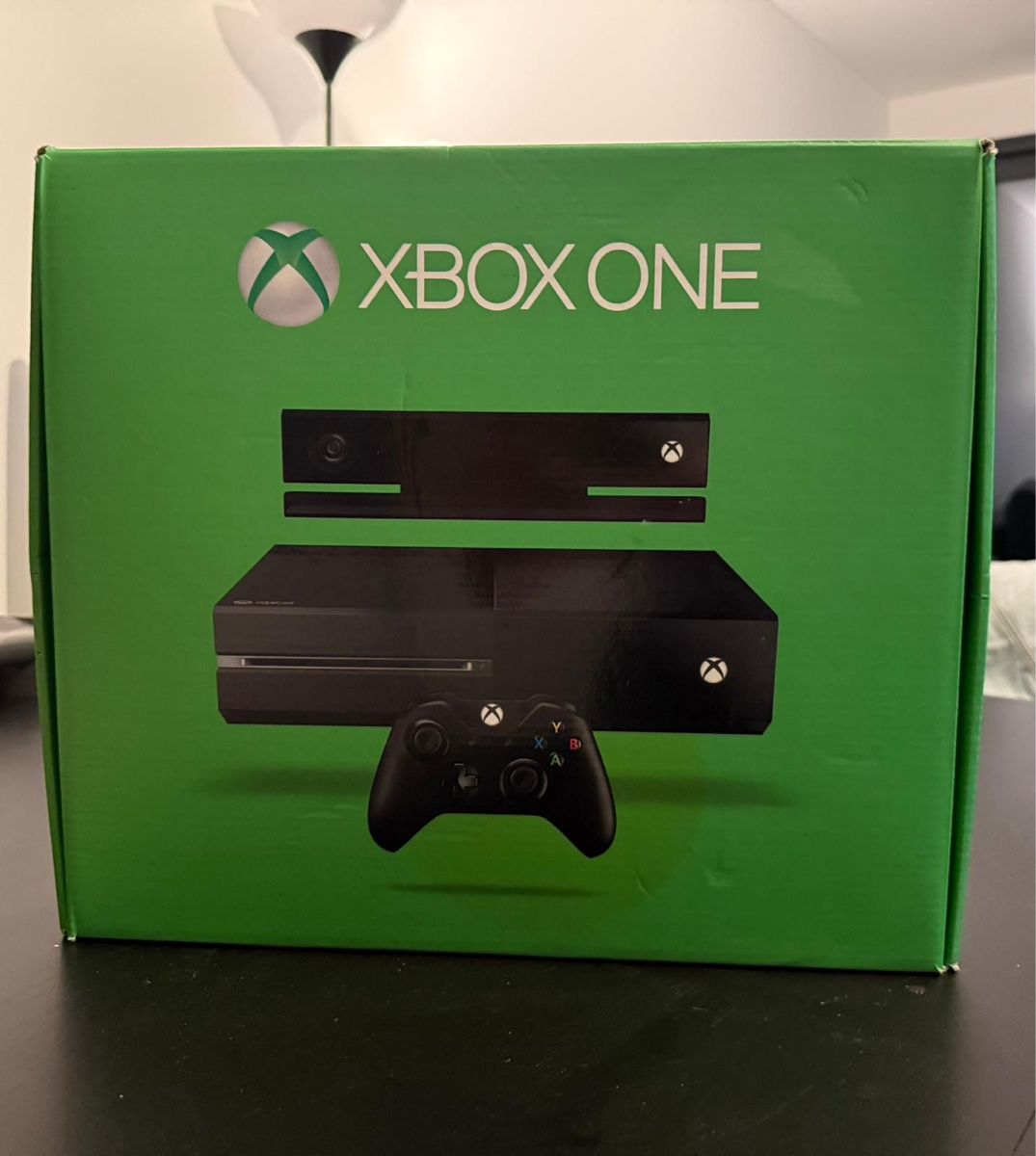 Microsoft Console: Xbox One + 19 giochi e chitarra – Usato da Arzo venduto da Jim_Boe13 1