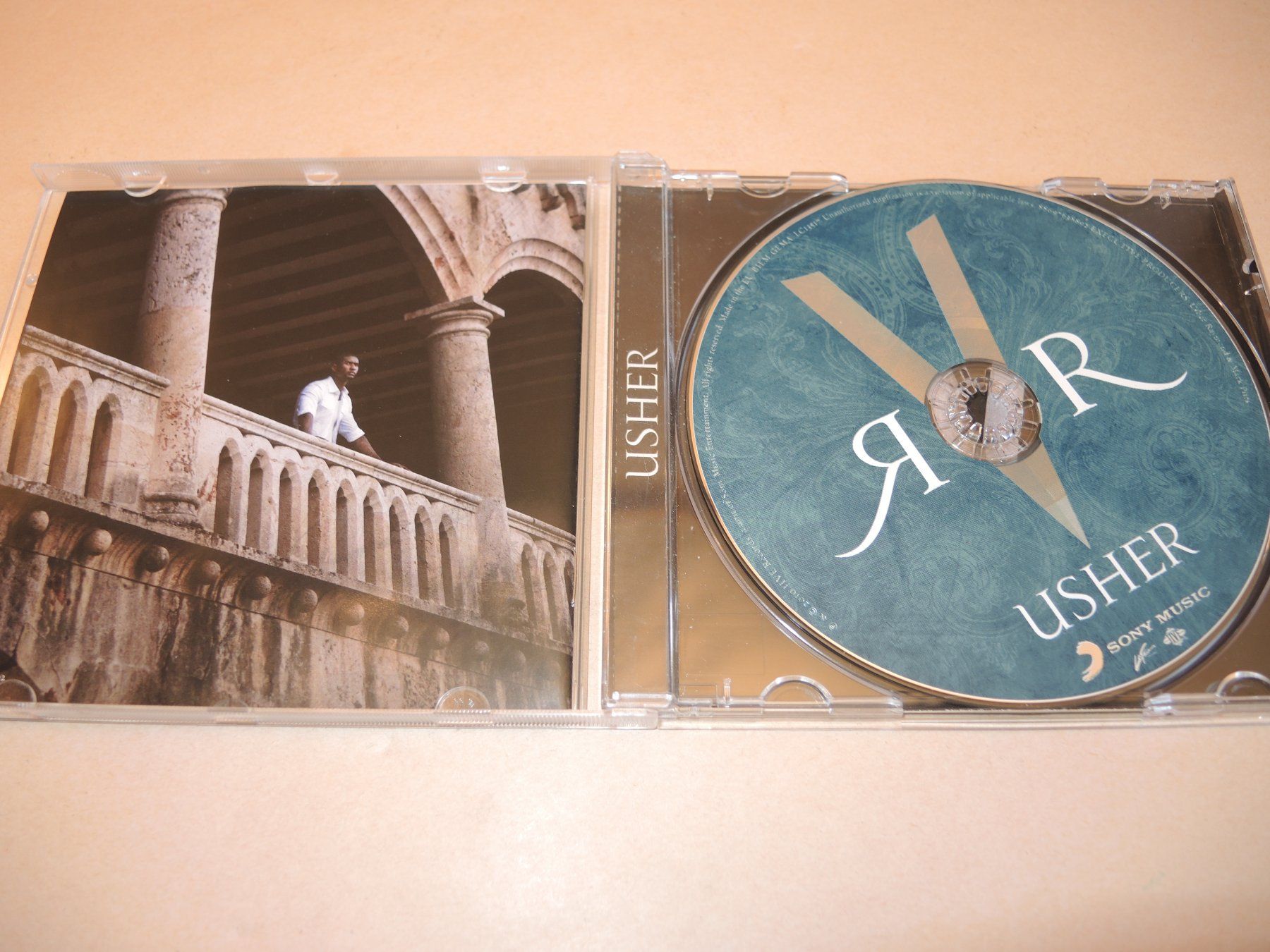 CD: CD USHER Raymond – Usato da Rorschach venduto da maeck8 4