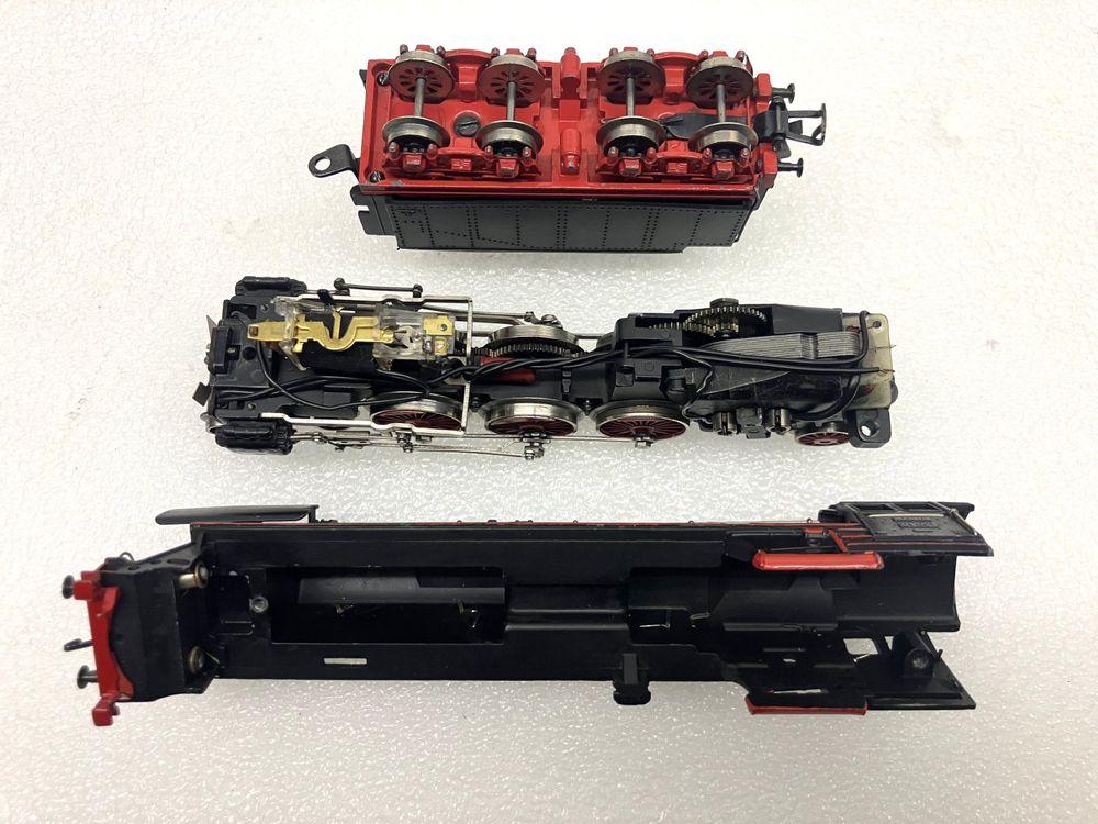 Märklin Modelleisenbahnen: märklin 3008 F 800 H0~ Dampflok mit Tender 01 097 Guss – Gebraucht aus Thun von retoolinoo 7