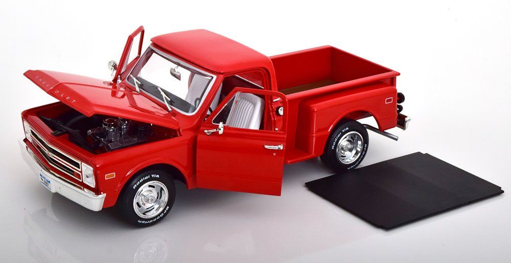 Chevrolet Modellautos: Chevrolet C10 Stepside Pick Up 1968 hellrot / schwarz   1:18 – Neu und originalverpackt aus Gerlafingen von espero88 2