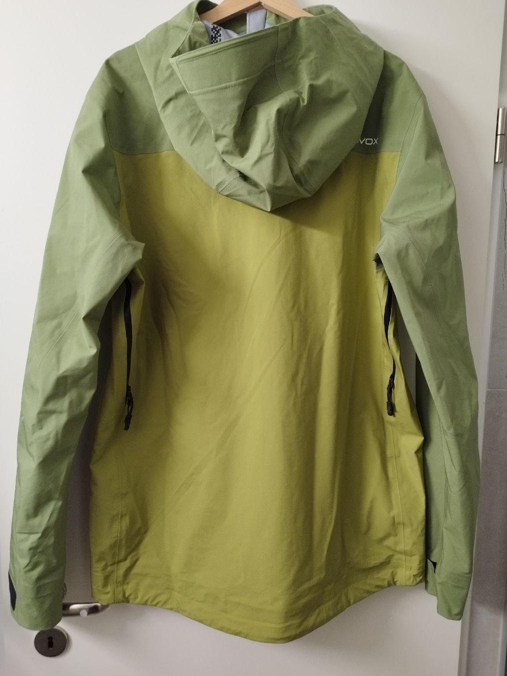 Ortovox Giacche: Otrovox 3L Ravine Shell Jacket – Nuovo e nell'imballaggio originale da Thal venduto da Jeremy90 1