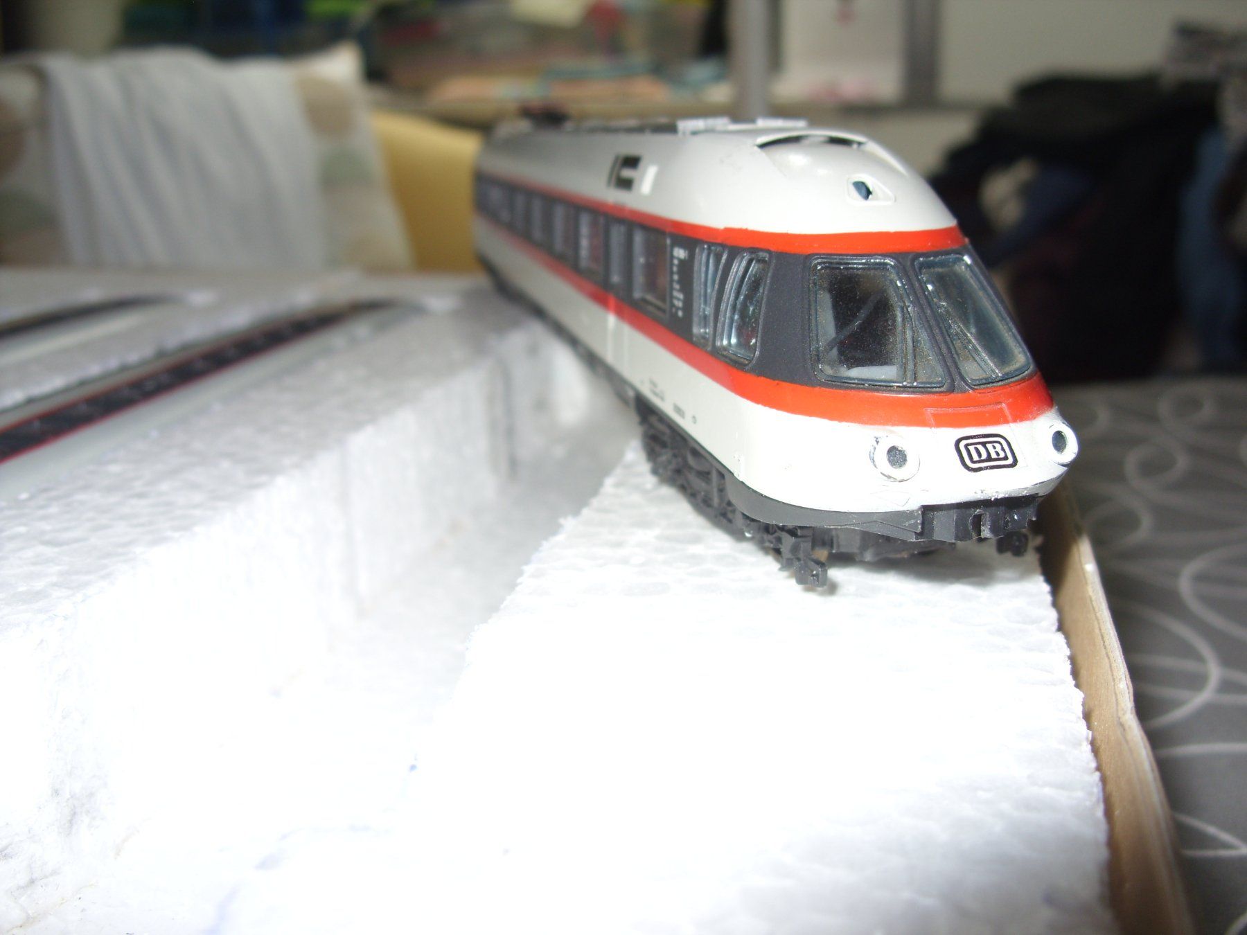 Lima Modellini di ferrovie: Lima H0  BR403 Donald Duck GS analog – Usato da Untersiggenthal venduto da Gumel50 2