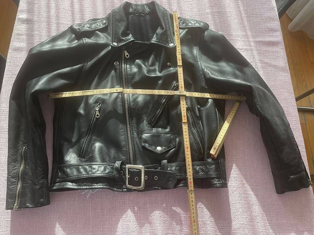 Giacche: Lederjacke für Männer Grösse M – Usato da Dübendorf venduto da 2hot4you