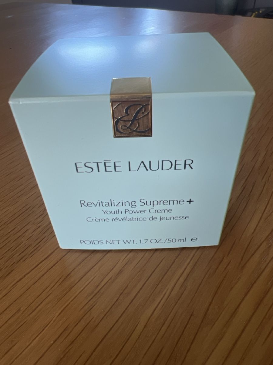 Estée Lauder Cura del viso: Estee Lauder Day creme 50ml – Nuovo e nell'imballaggio originale da Jonschwil venduto da Valentina9897