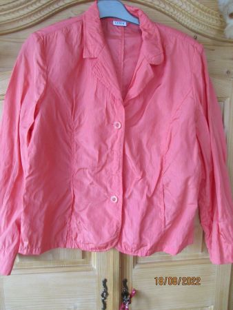 Blazer sehr speziell Viscose gemischt 38