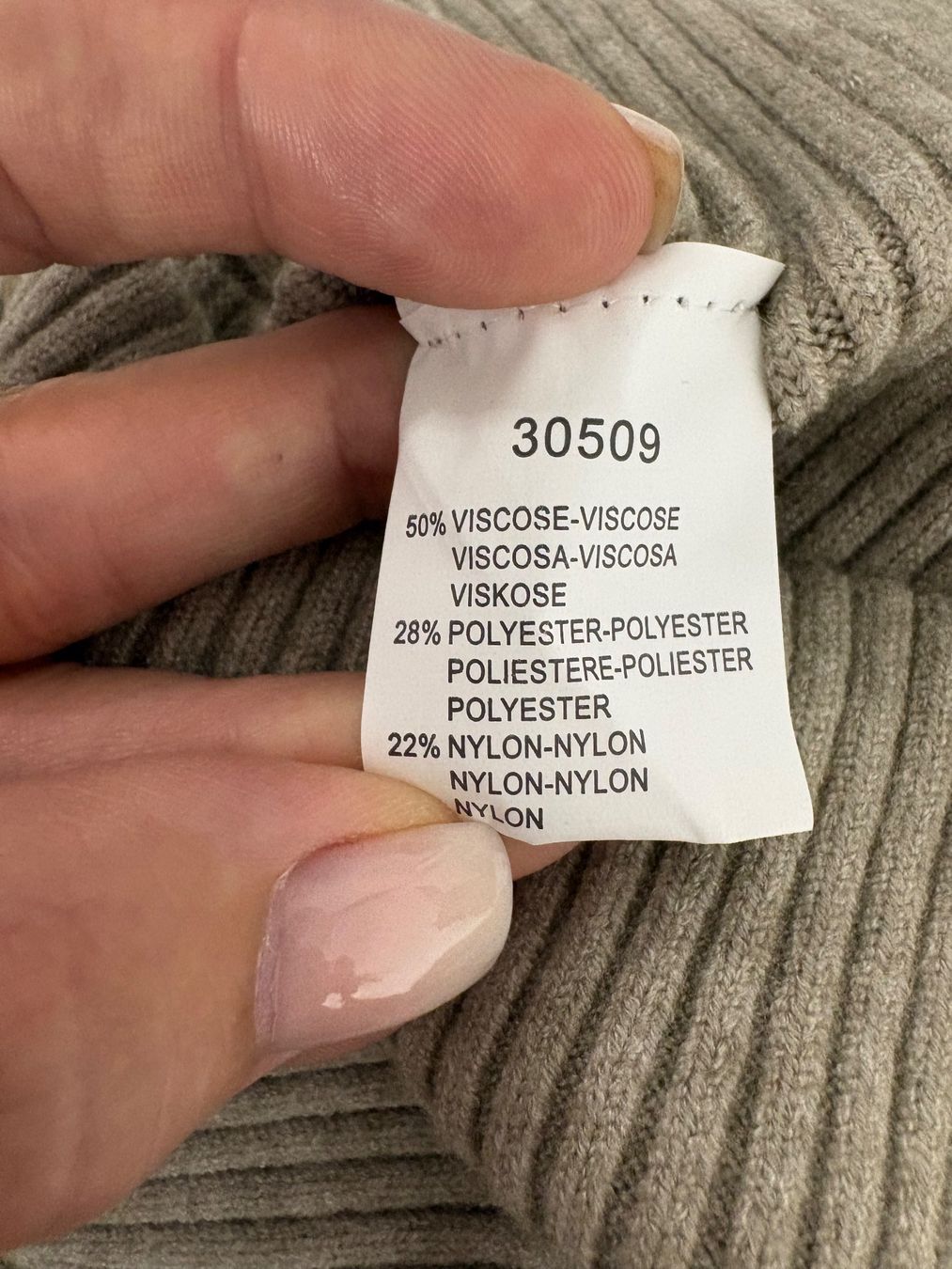 Twinset Pulls & Sweat-shirts: Twinset Pullover beige Viskose Gr. S Turtleneck Feinstrick – Neuf (Voir description) à Regensdorf par secondchancefashion 4