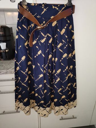 Sommerrock mit Gürtel, Gr. One size Dunkelblau/Beige Muster