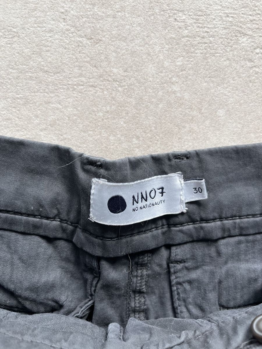 NN07 Pantaloni: Short NNO7 Gris Foncé Taille 30 – Usato da Champlan venduto da YForter 2