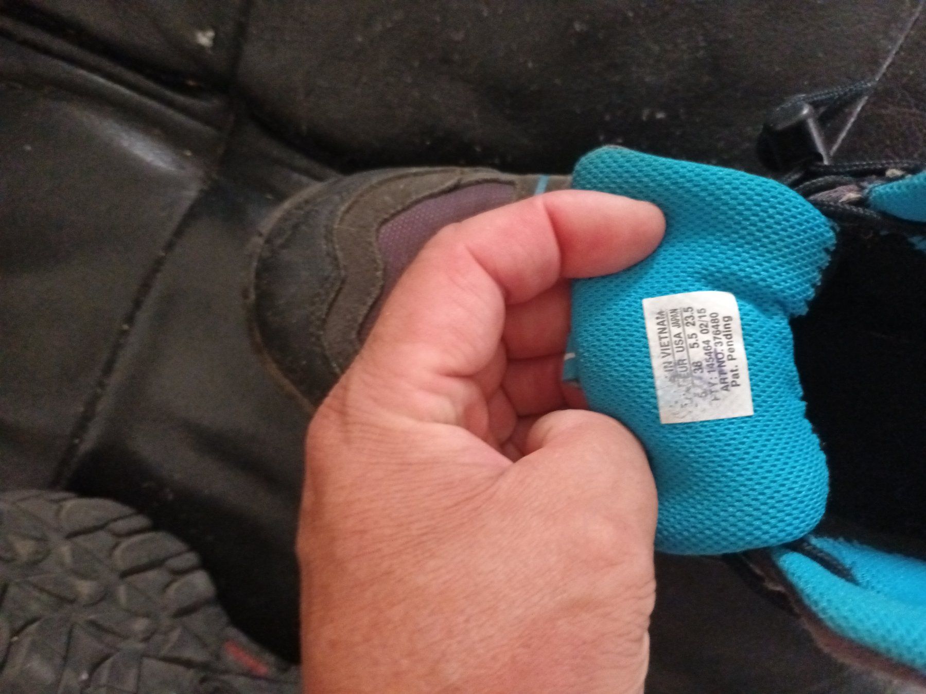 Salomon Chaussures hommes: Shossure SALOMON 38 – D'occasion à Bevaix par MD1967 2