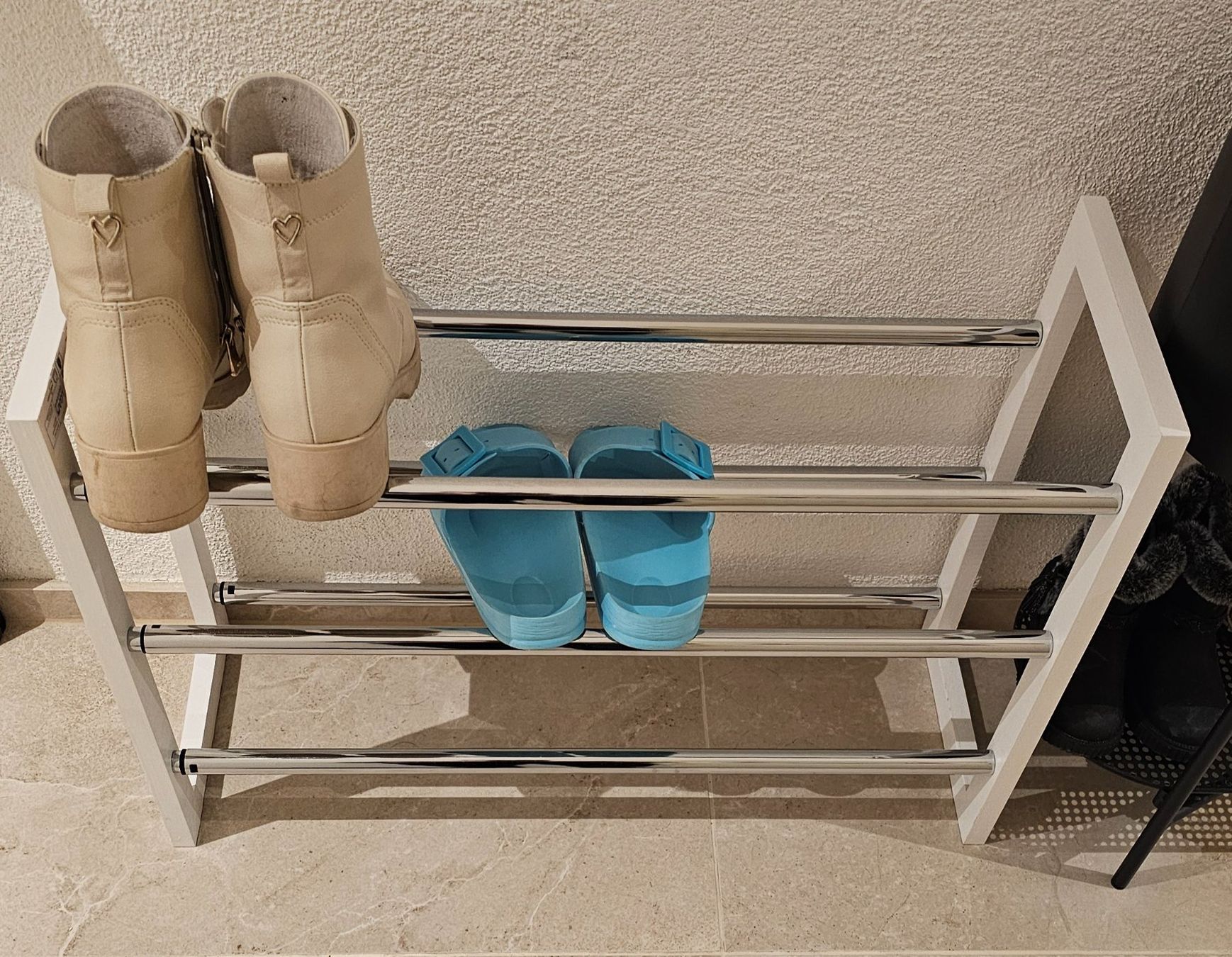 Scaffali: Schuhregal – Usato da Kreuzlingen venduto da nilguen 1