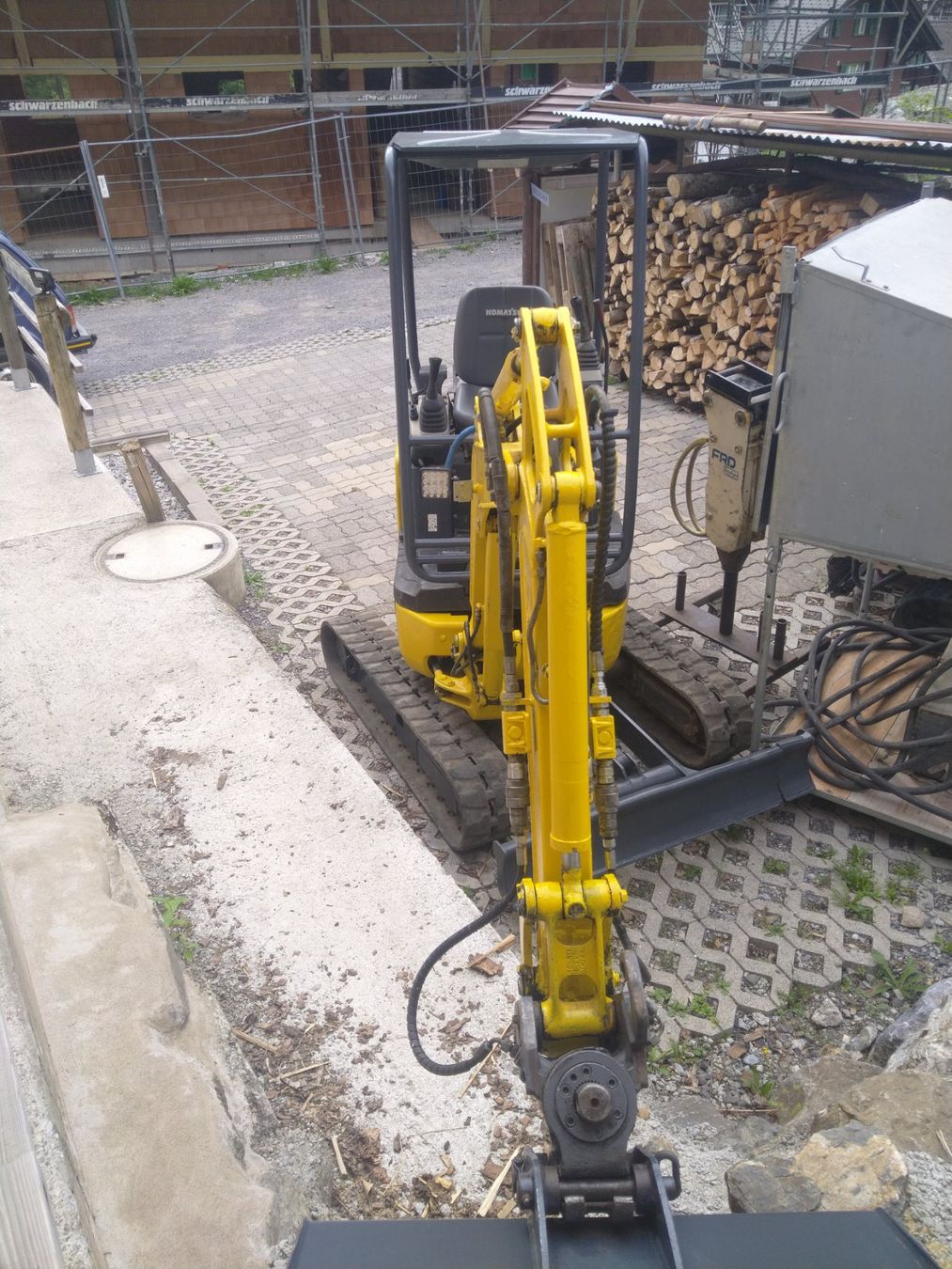 Escavatori: Komatsu pc16 – Usato da Lauterbrunnen venduto da stasim95 1