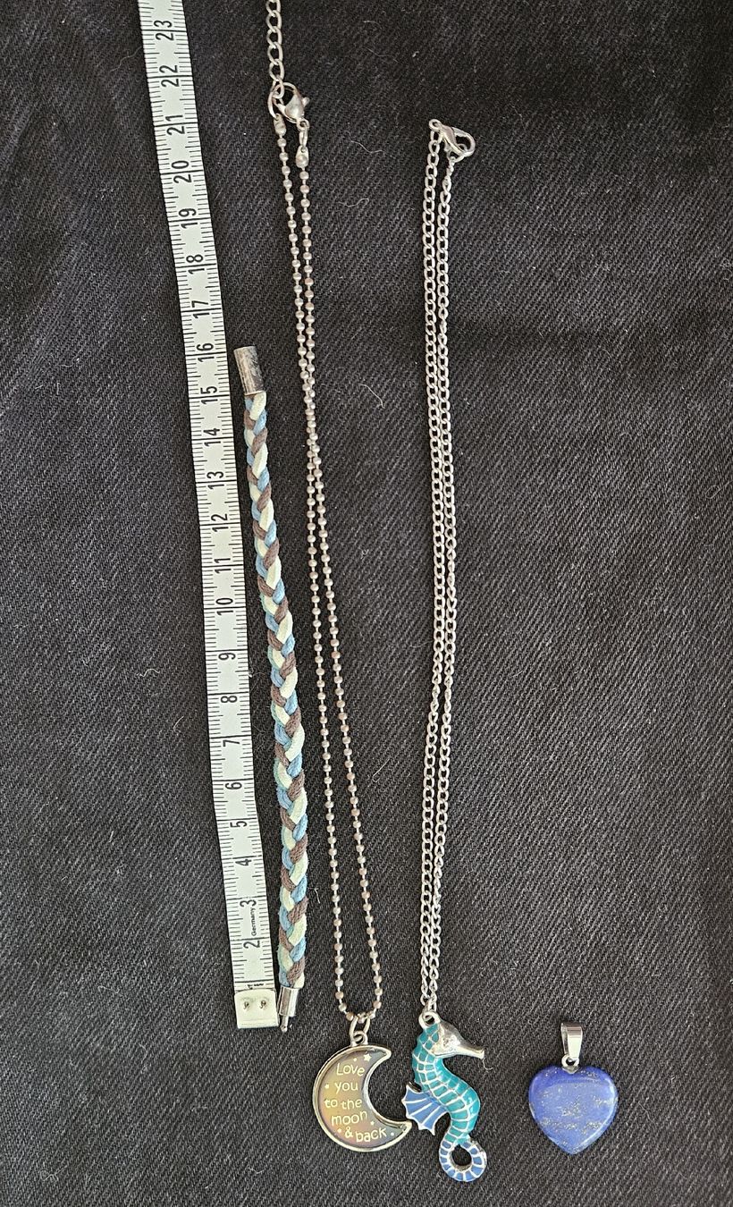 Catenine: Ketten und Armband – Usato da Bern venduto da Snowflake38