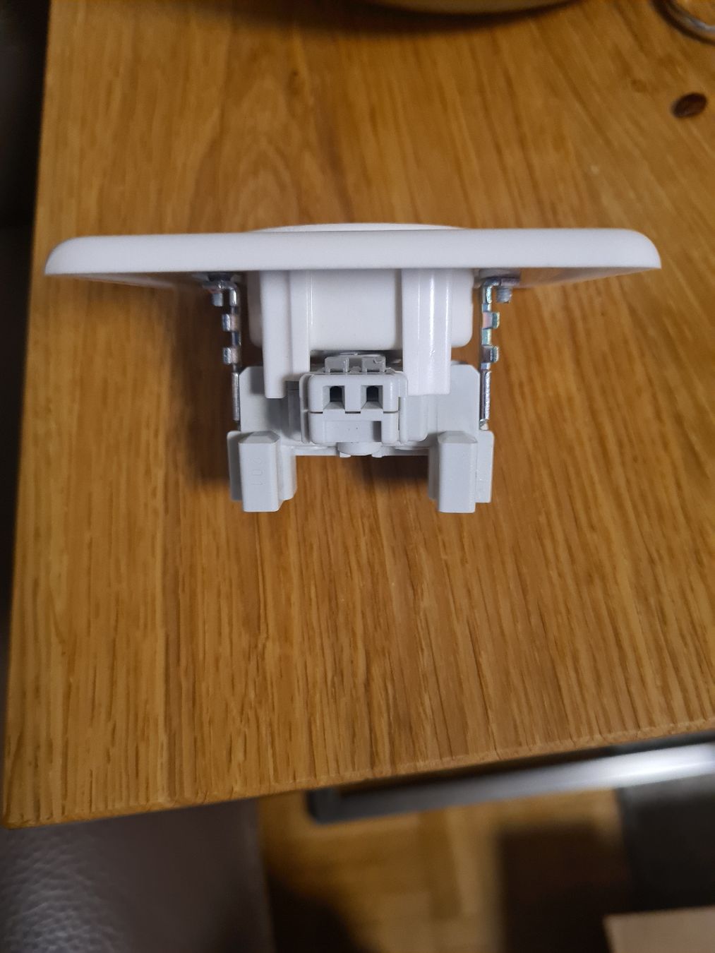 Stecker: Steckdose T13  – Gebraucht aus Winterthur von Jana1701 3