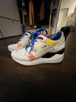 Sportschuhe