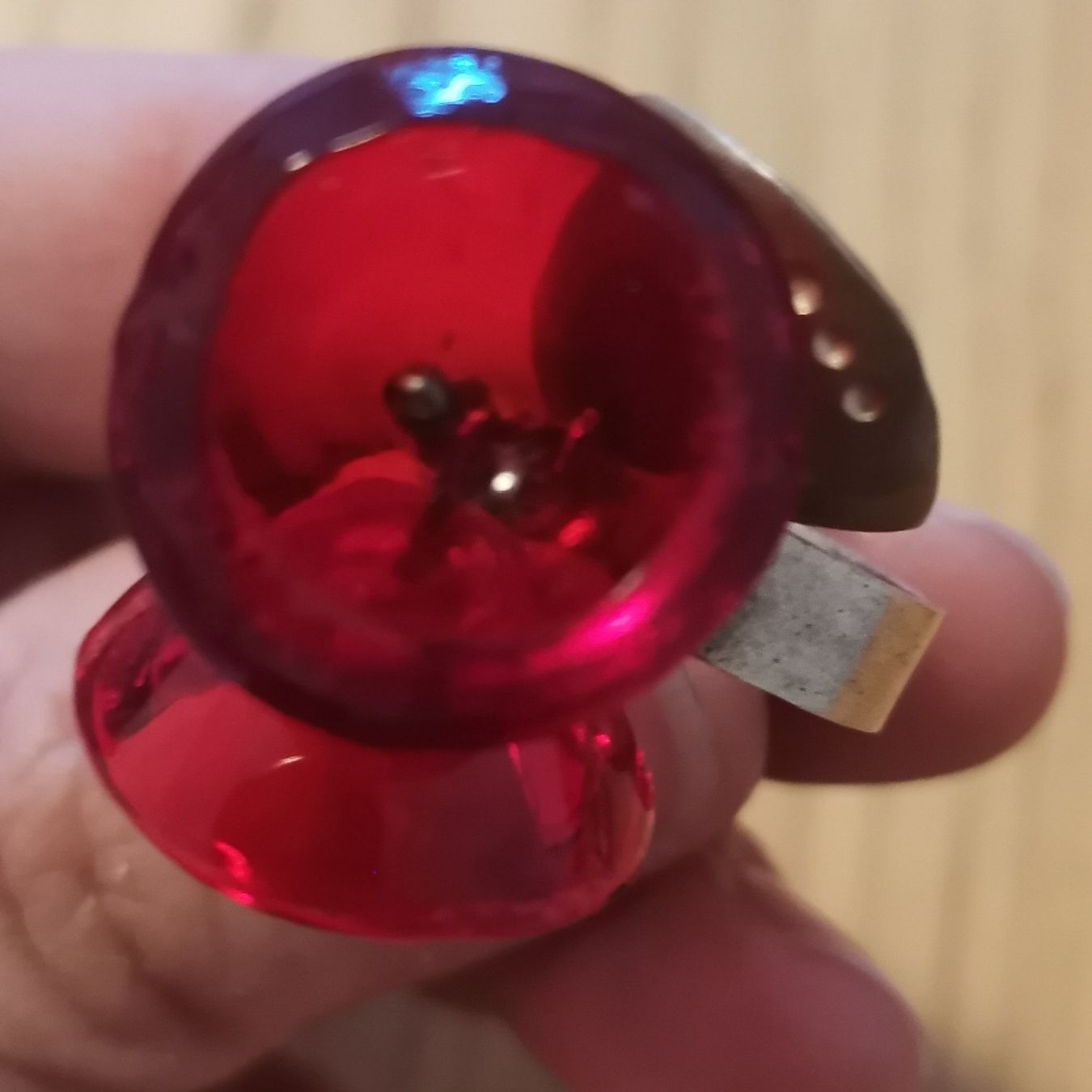 Anelli: Anello vintage argento e resina rossa – Usato da La Chaux-de-Fonds venduto da Catchmi 3