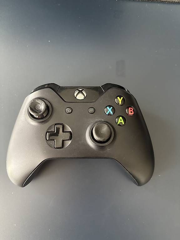Microsoft Manettes: XBOX Wireless Controller – D'occasion à Reinach BL par sim_cg2g 3