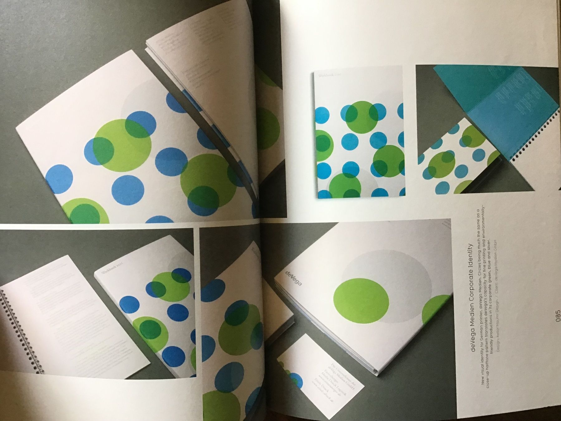 Libri: Simple Form Graphics in Print and Motion – Usato da Fully venduto da Ruby97 3