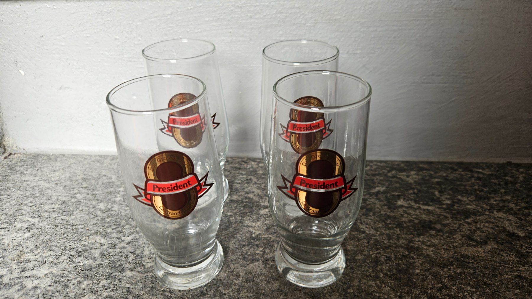 Gläser: 4 bicchieri birra President – Gebraucht aus Melano von H-Sara
