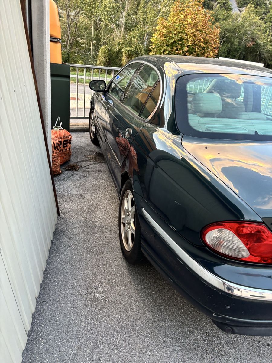 Jaguar Automobili: Jaguar – Usato da Varen venduto da Amandakuonen 2