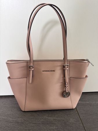 Michael Kors Handtasche hellrosa sehr guter Zustand