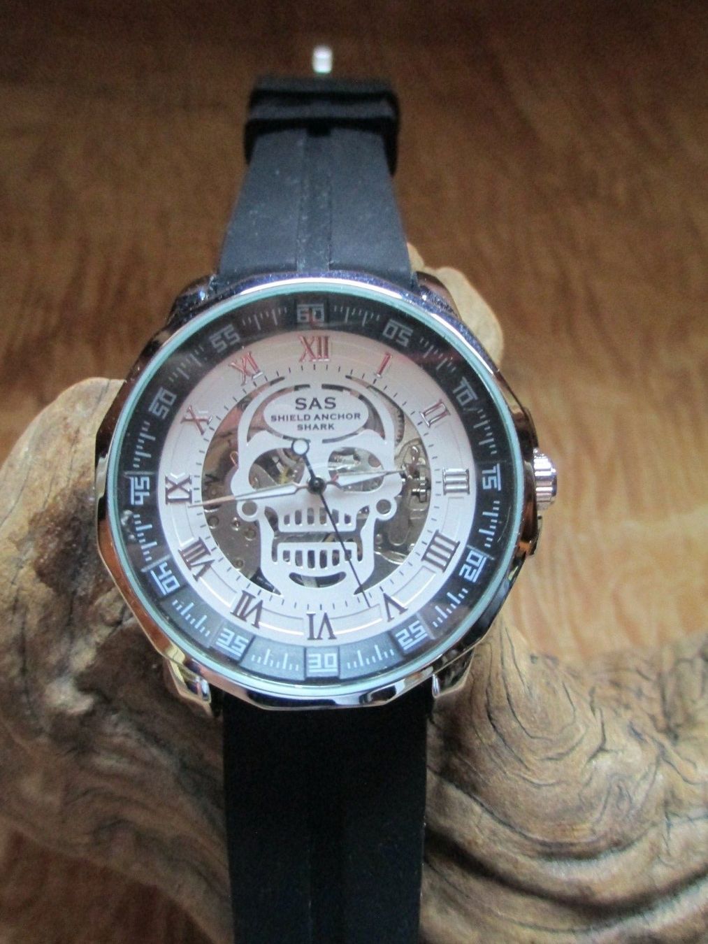 Orologi: Uhr Skull – Nuovo (secondo la descrizione) da La Heutte venduto da franco029