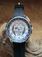Uhr Skull