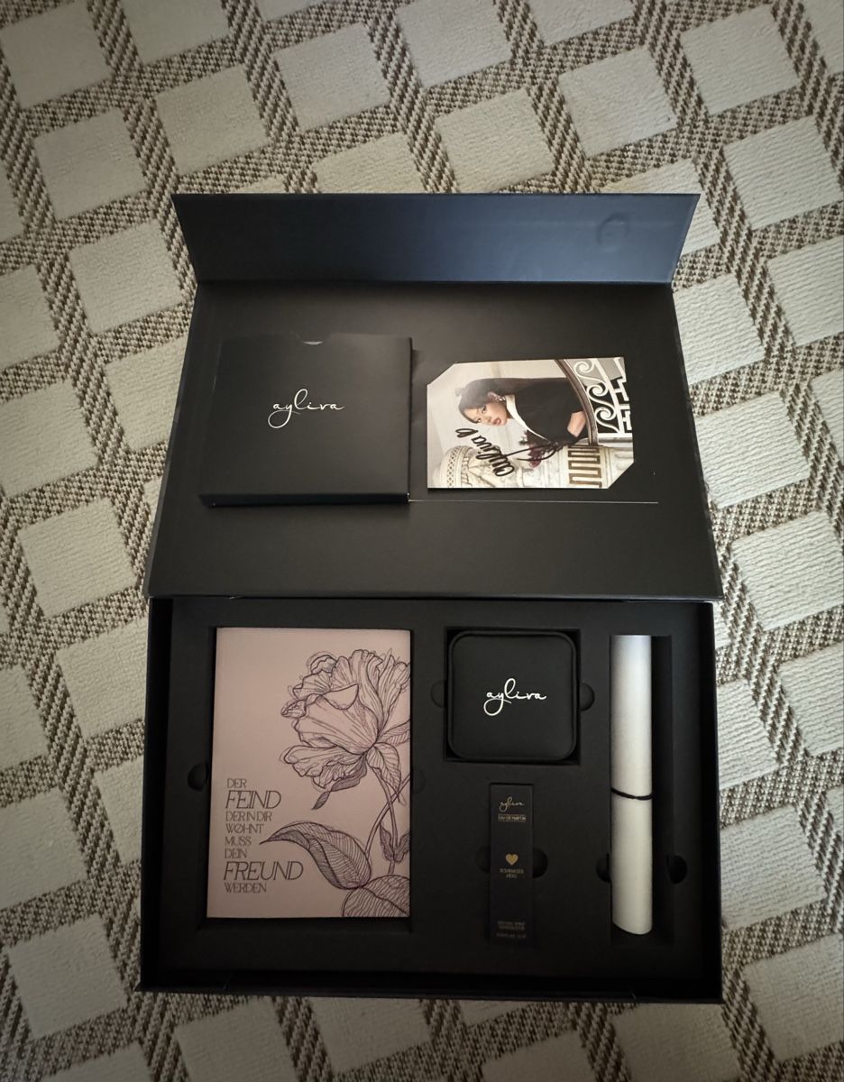 CDs: AYLIVA - Schwarzes Herz Box – D'occasion à Gerlafingen par memati80 1