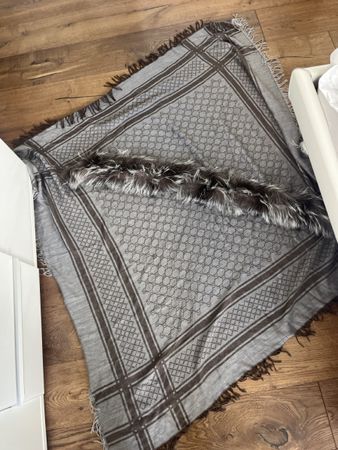 Vintage Gucci Tuch braun / grau mit Fell 1x