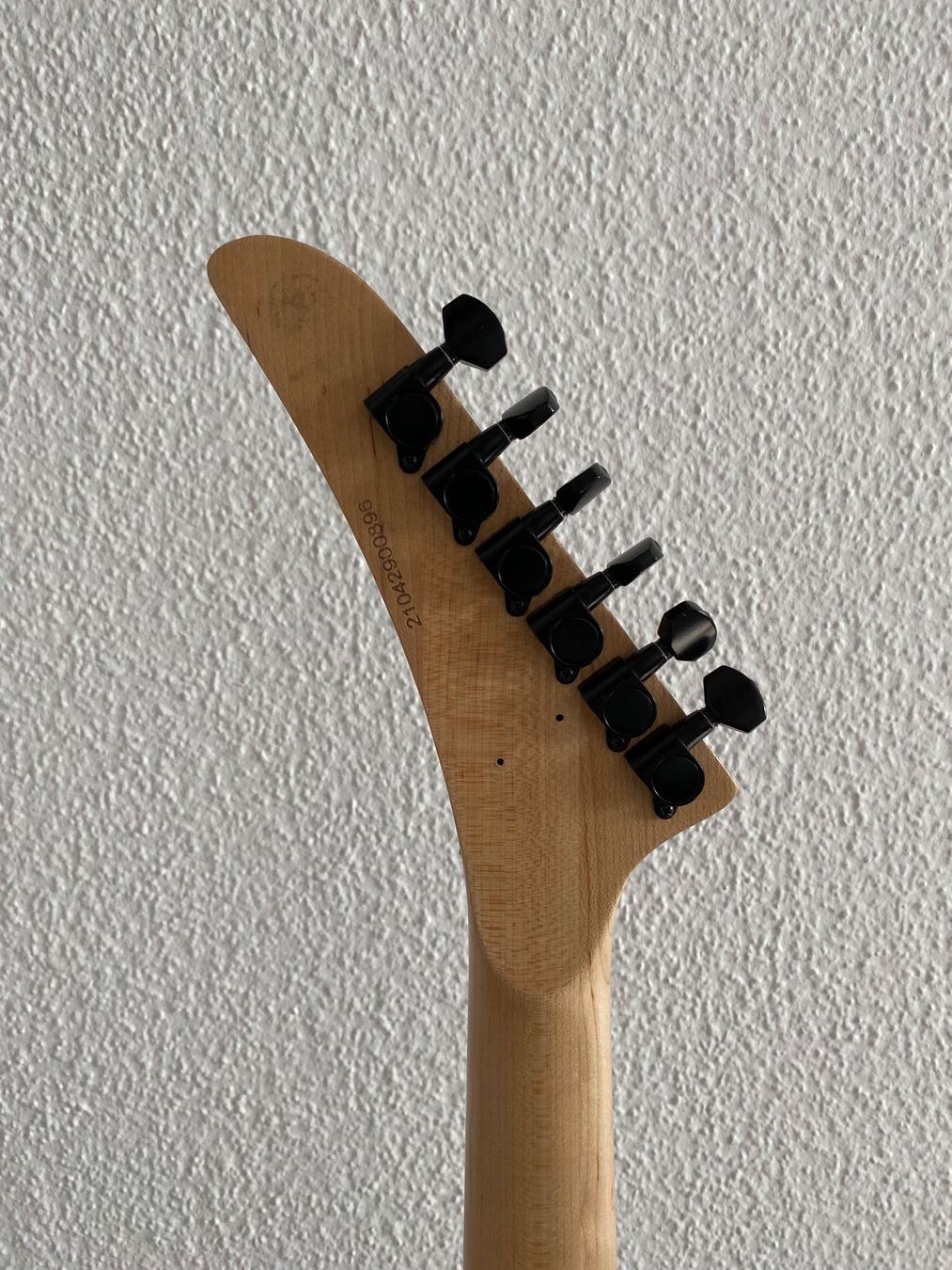 Kramer Strumenti musicali: Kramer Nightswan E-Gitarre, Linkshänder, lefthand – Usato da Ettenhausen TG venduto da Ronny.10 2