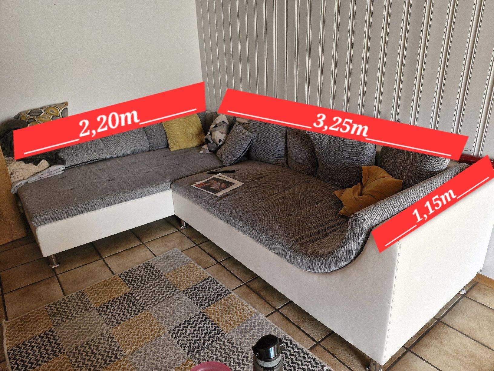 Divani: Canapé d'angle gris et blanc 3,25m. – Usato da Coeuve venduto da lea_rl6f 1