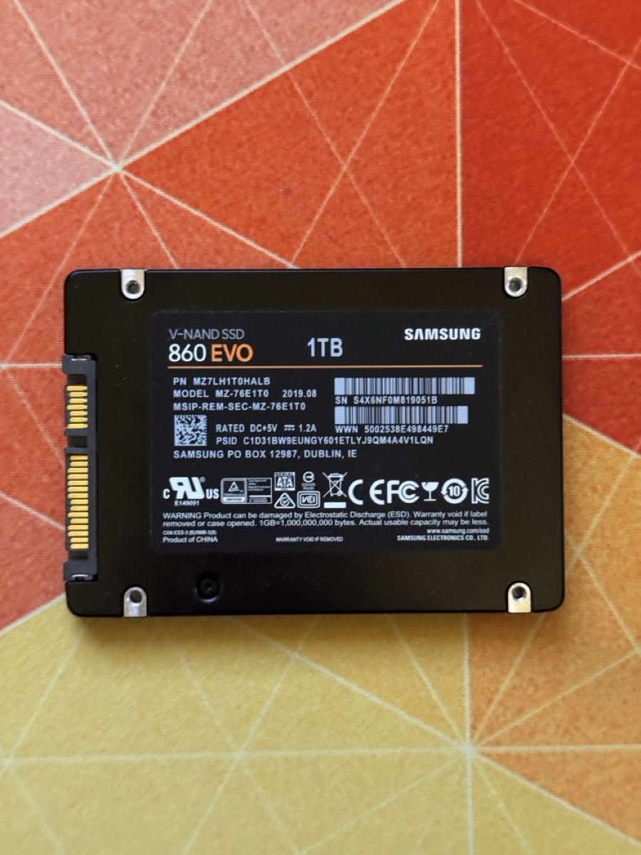 Samsung Harddisks: Samsung 860 EVO 1TB SSD – Gebraucht aus Goldau von vcore