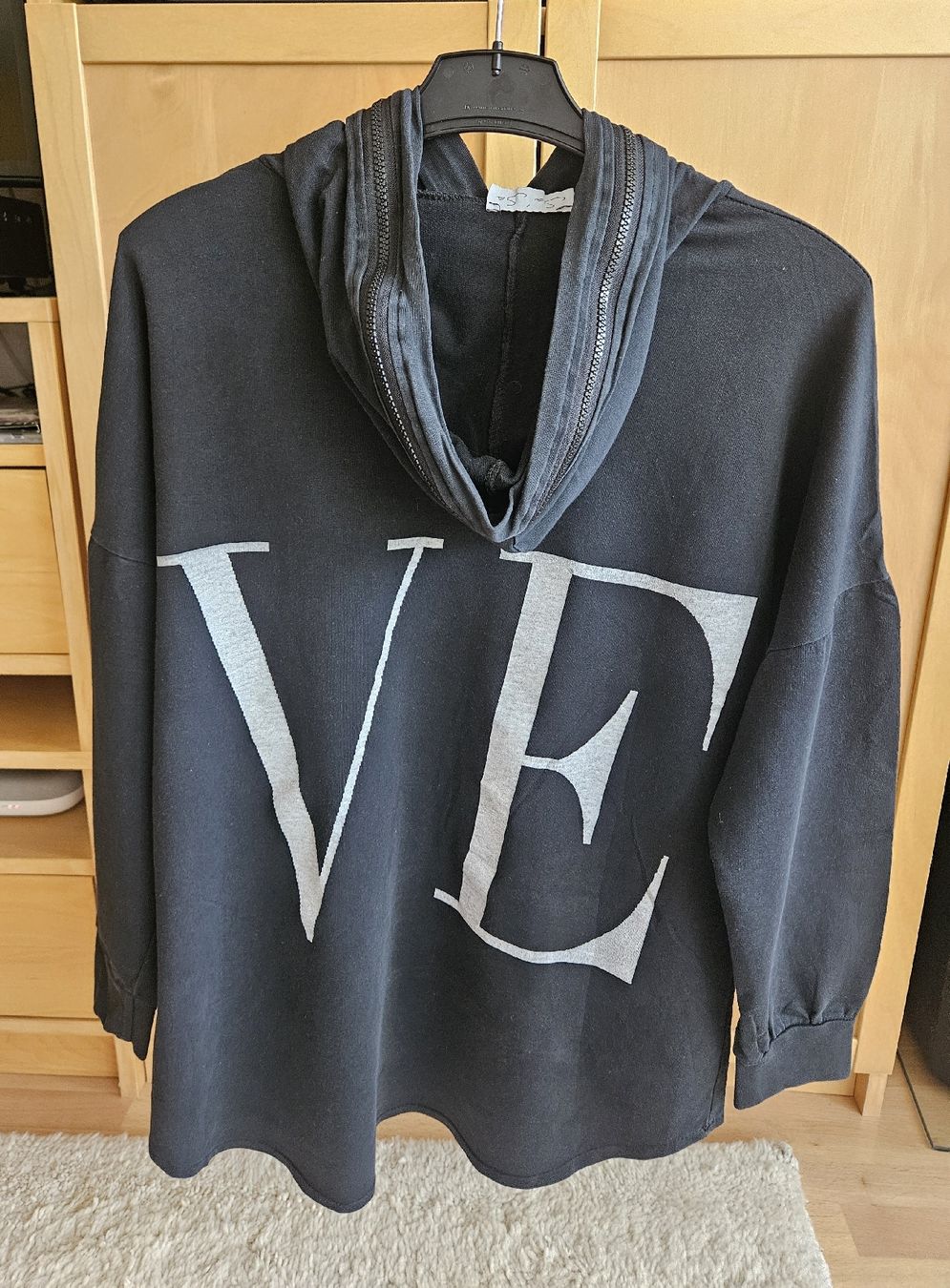 Maglioni & Felpe: Kapuzenpullover Sa'Sa Schwarz – Usato da Thun venduto da bia_crh9 3