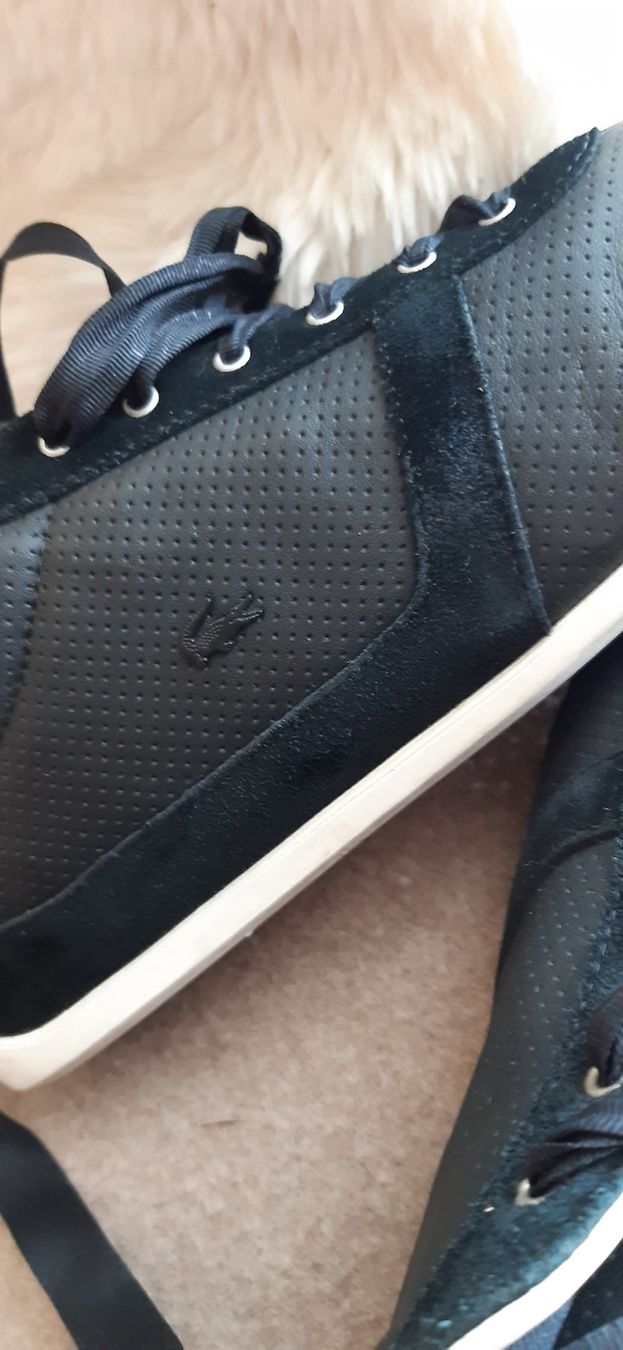 Lacoste Scarpe da donna: Lacoste Sneaker Schwarz/Weiss 41 – Usato da Zürich venduto da Pendeline 1