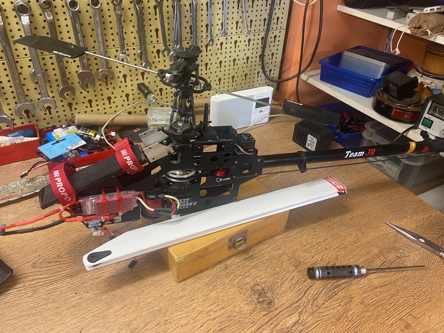 Jr Propo Modellismo RC: RC Heli Teilespender – Usato da Embrach venduto da Toeffan