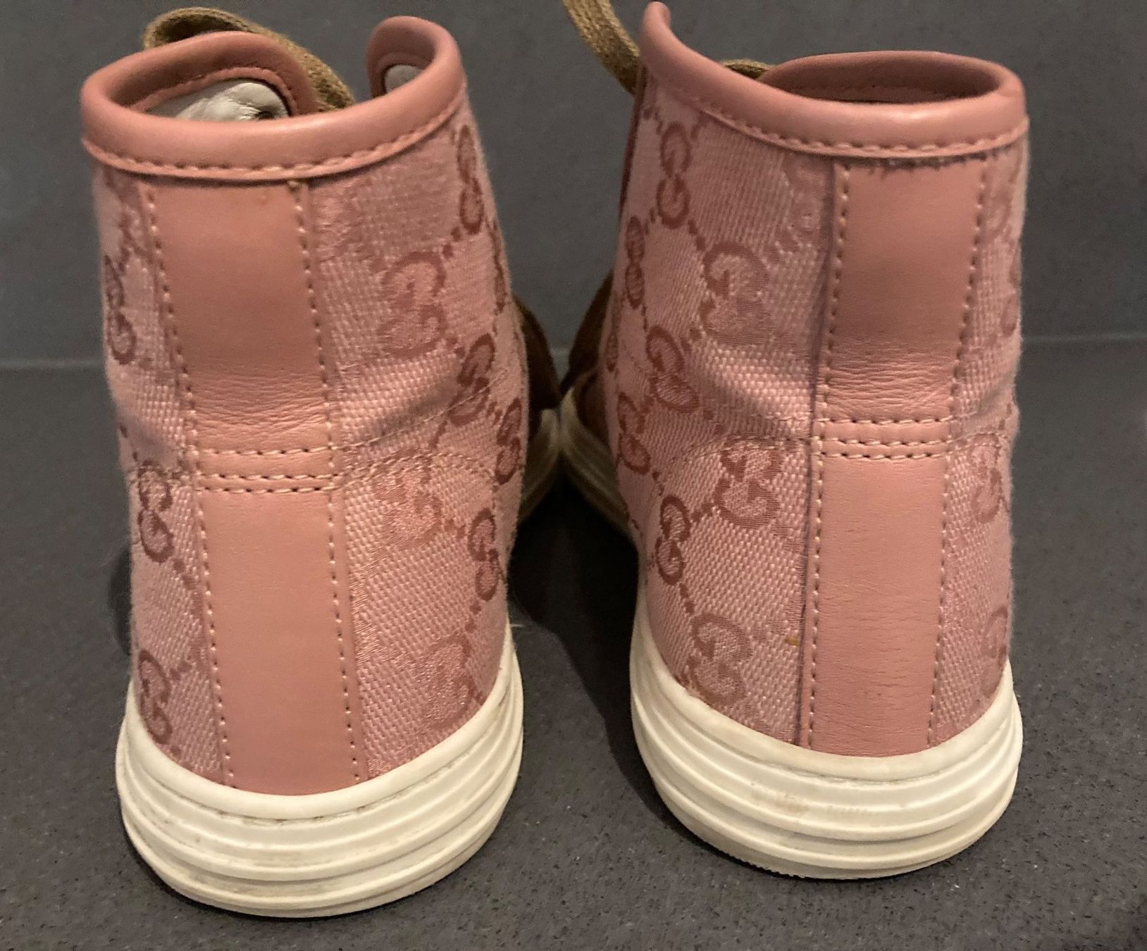 Gucci Scarpe da donna: Gucci sneakers no 35 – Usato da Paradiso venduto da Kayakara 3