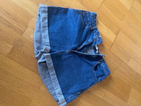 Stradivarius High Waist Jeans Shorts – Grösse 40