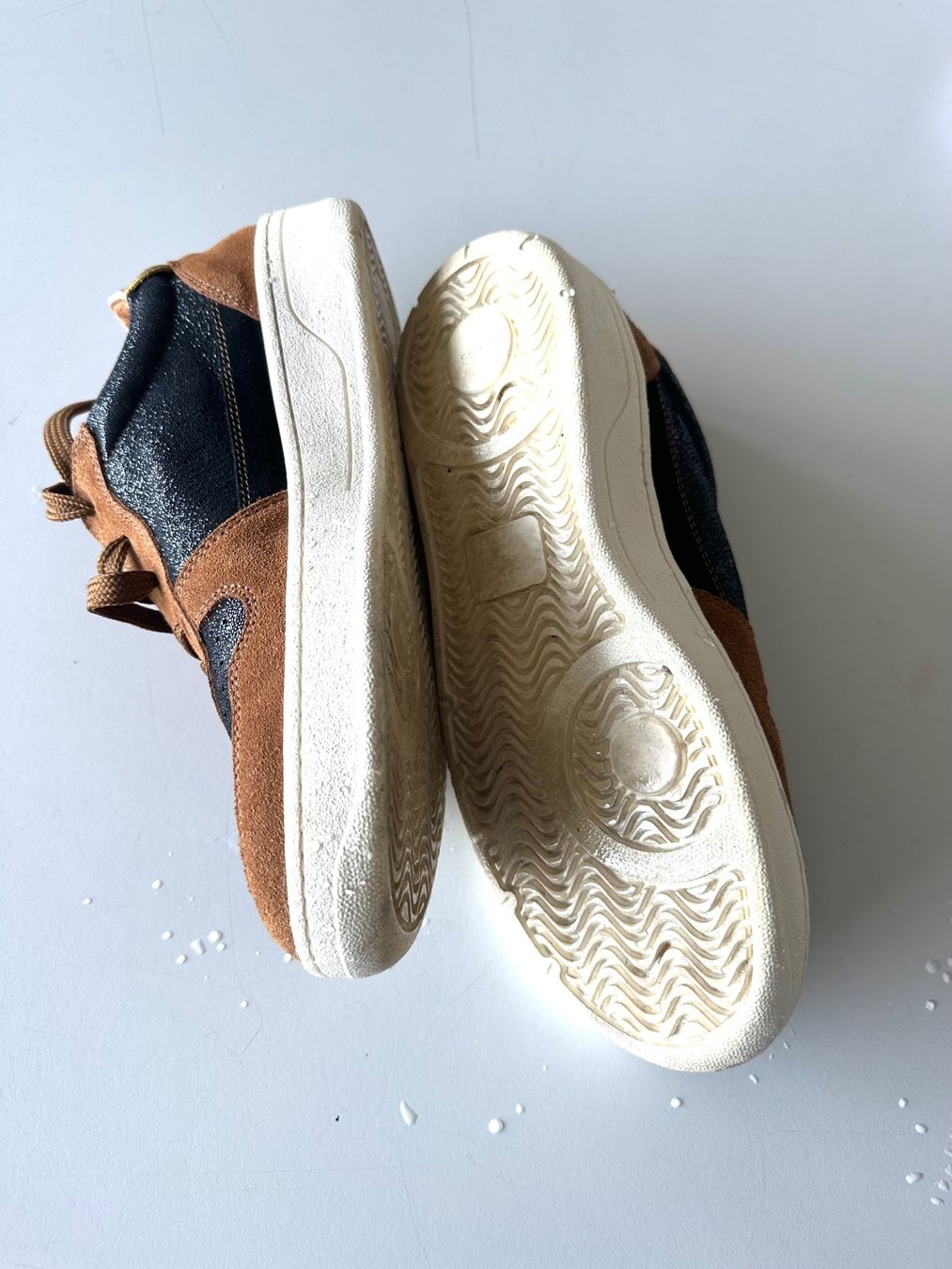 Scarpe da donna: Lederturnschuh braun-schwarz – Usato da Oberrieden venduto da Moraira14 6