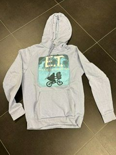 Pullover & Sweatshirts: E.T. Kapuzen Pullover lila XS – Gebraucht aus Gommiswald von Anika6