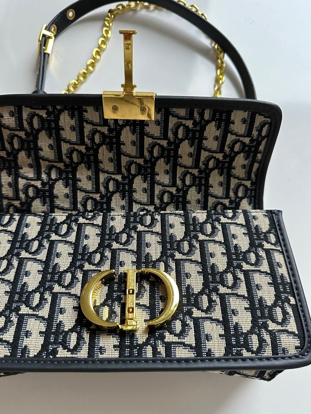 Dior Taschen für Damen: Dior Tasche – Gebraucht aus Steinmaur von regenbogen052 2