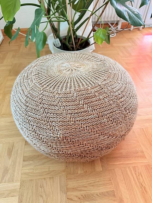Cuscini: Ikea SANDARED Pouf/Sitzkissen beige – Usato da Arlesheim venduto da schoop. 1