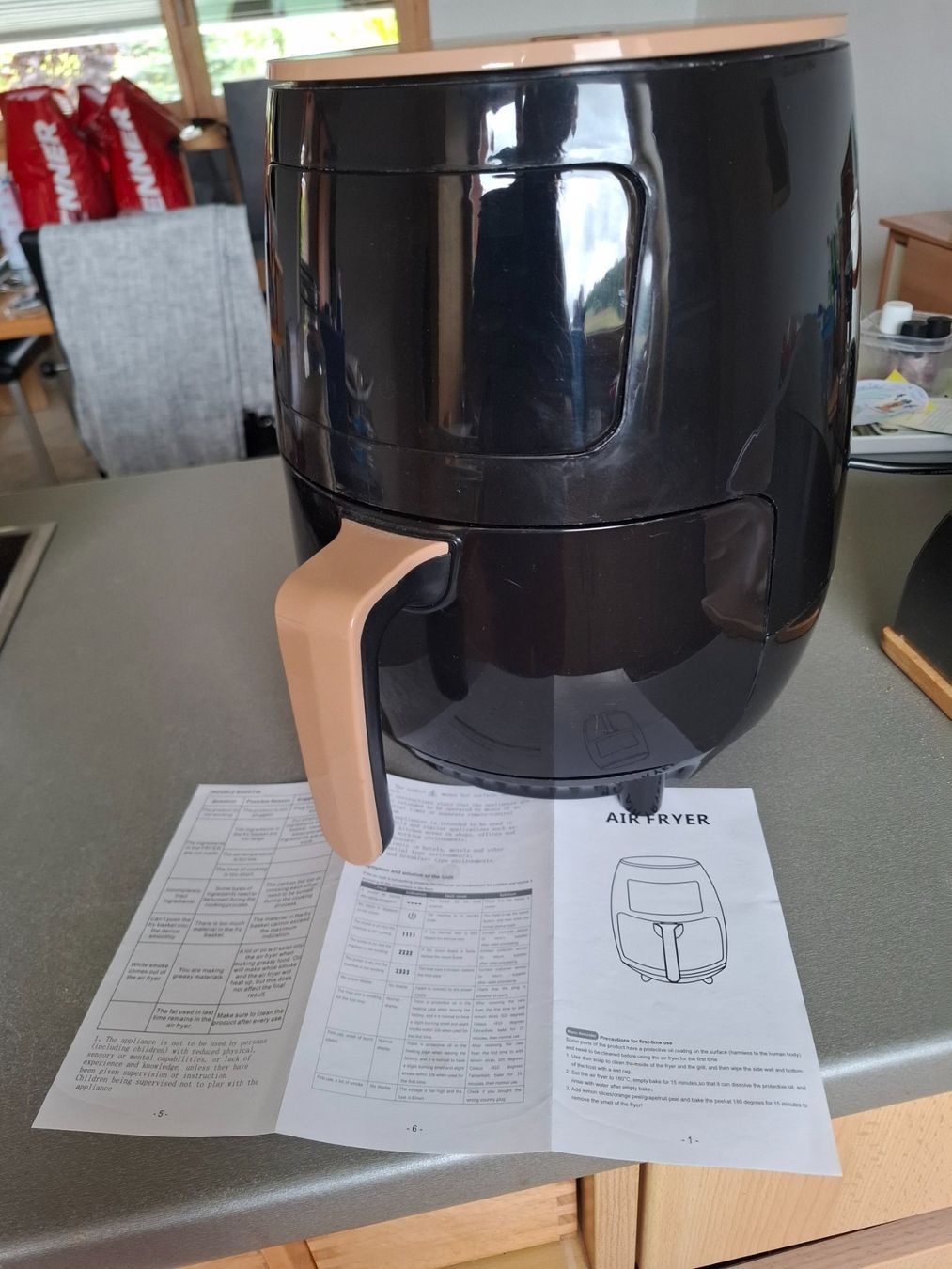 Cucine complete: Four Air fryer – Usato da Belfaux venduto da sof_5h7k 1