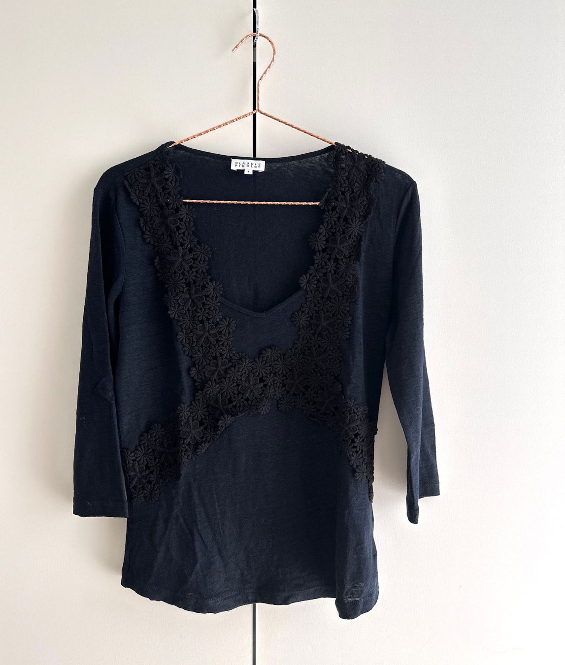 Claudie Pierlot Top: Haut / Petit pull CLAUDIE PIERLOT – Usato da La conversion venduto da Repio