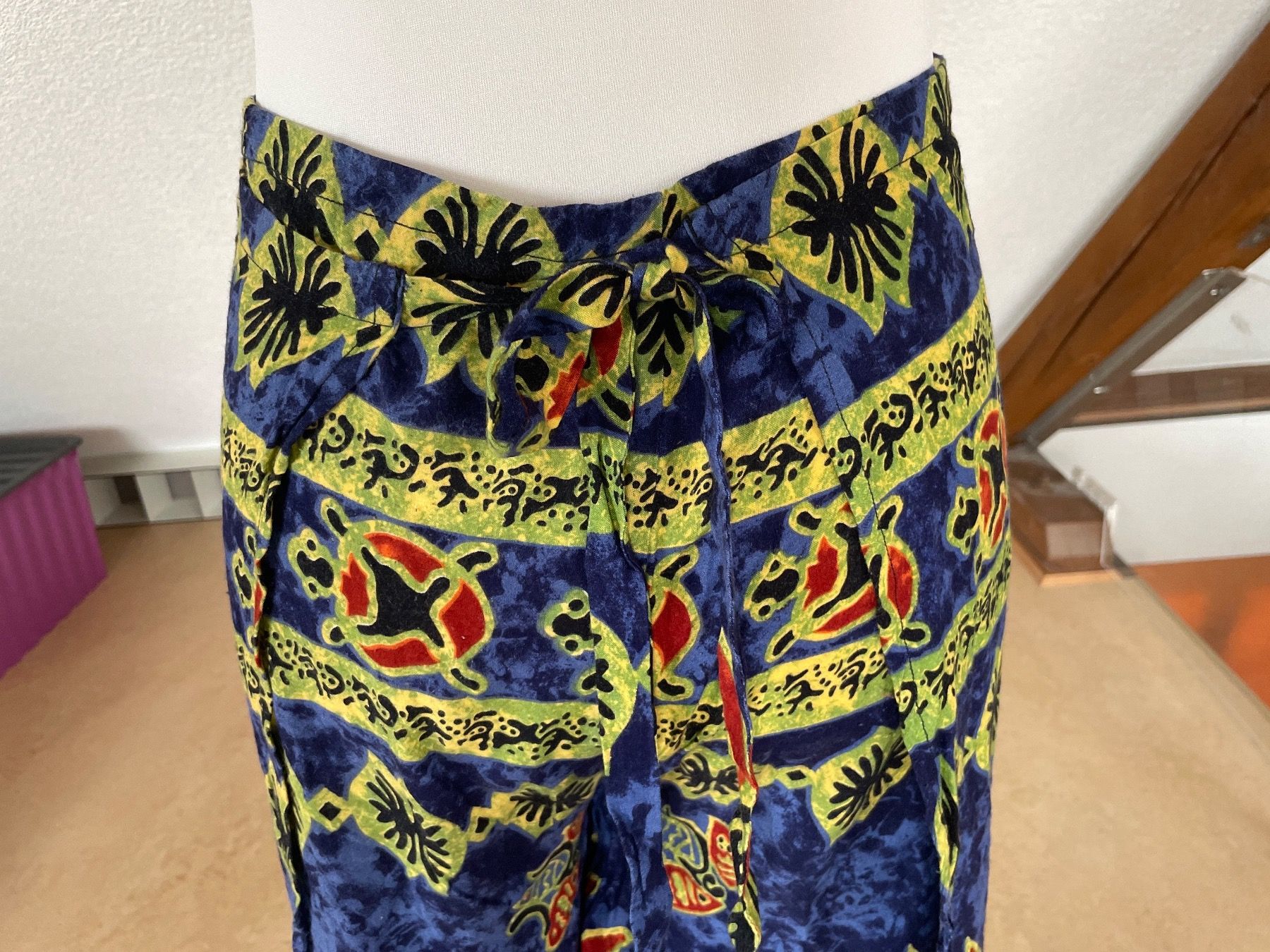 Pantaloni: Batik Wickelhose ca. Gr. S/M – Usato da Klingnau venduto da vollmond36 3