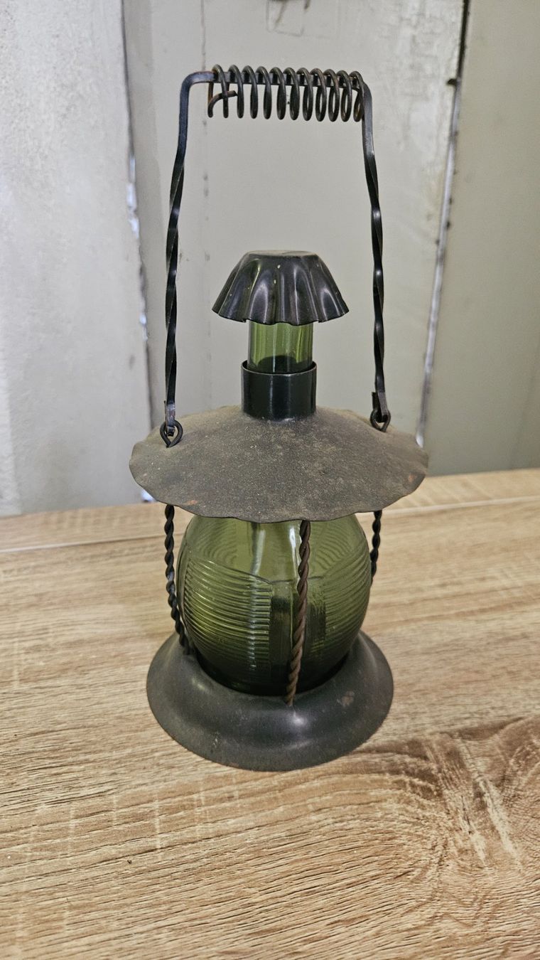 Lampen: Lanterna in vetro verde e ferro battuto – Gebraucht aus Melano von H-Sara