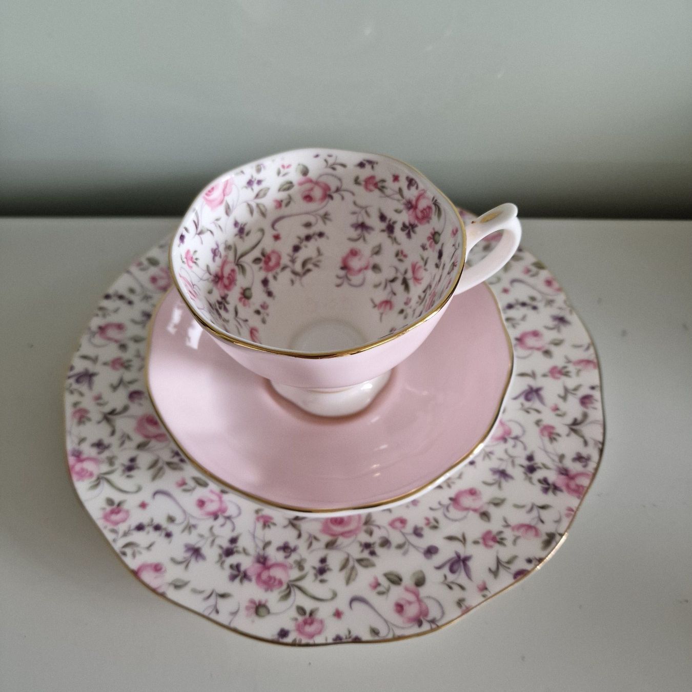 Royal Albert Tazze: Royal Albert Tee-/Kaffeetasse, rosa mit Blumenmuster und Unt – Usato da Birr venduto da sen_sy55 6