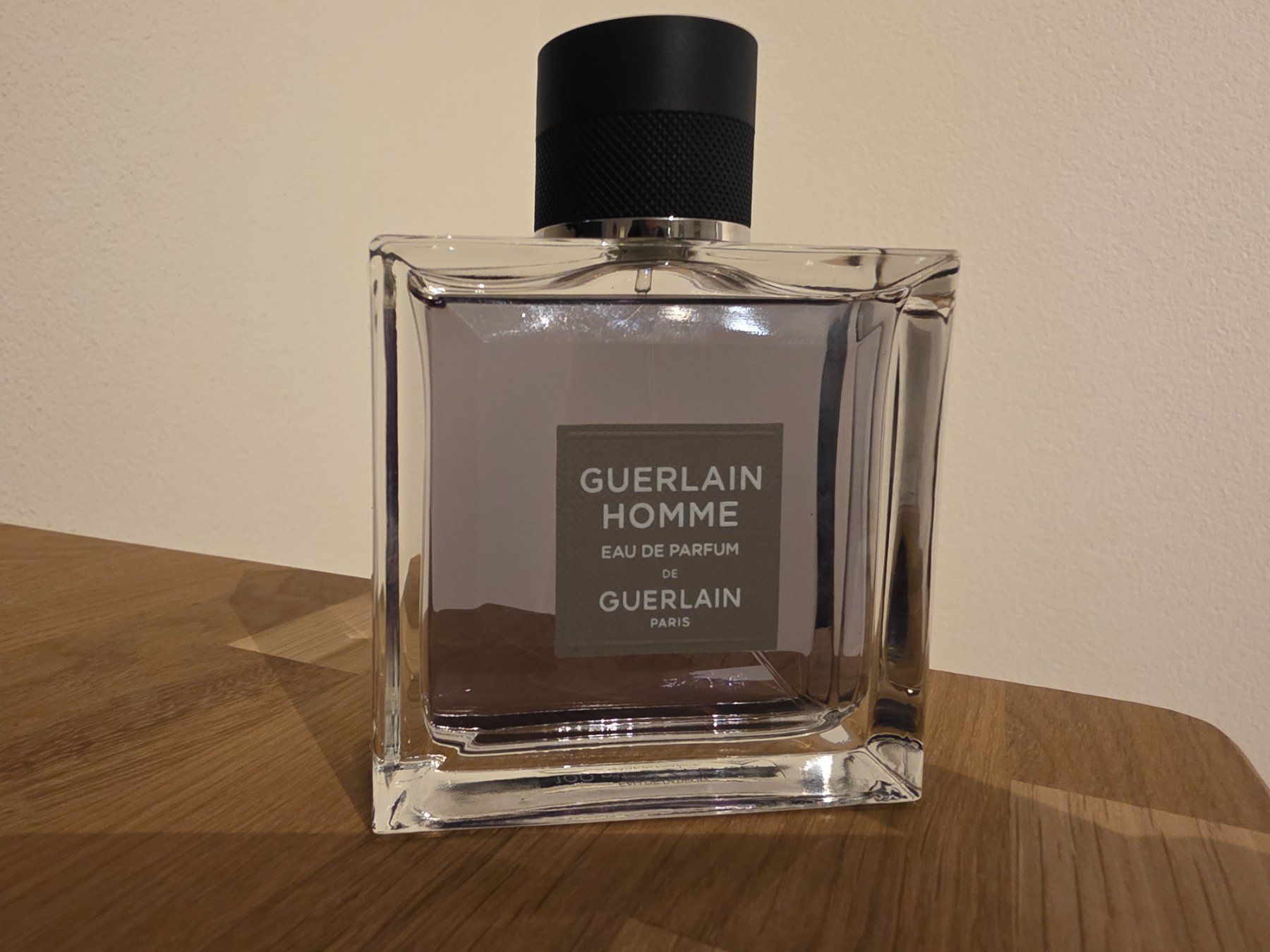 Guerlain Profumi & Eau de Toilette: Guerlain Homme Eau de Parfum 100ml – Nuovo (secondo la descrizione) da Winterthur venduto da Marcello66
